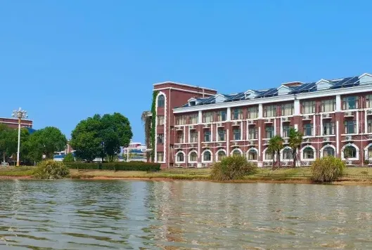 学院
