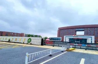 学校