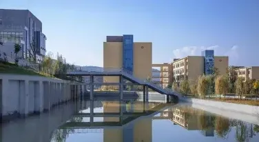 经济社会发展