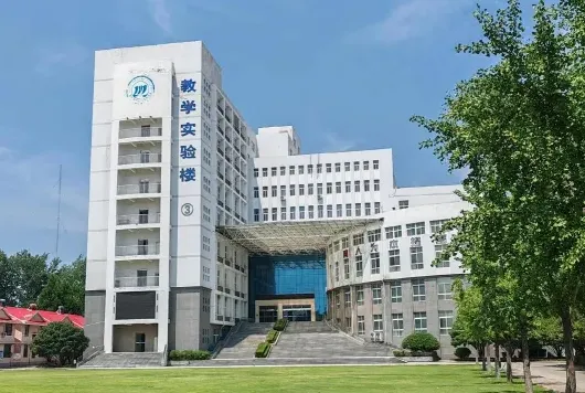 学校