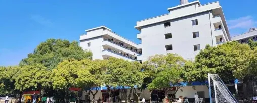 学生