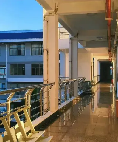 学校