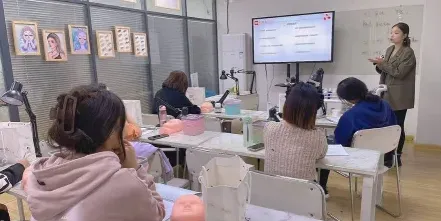 柏雅