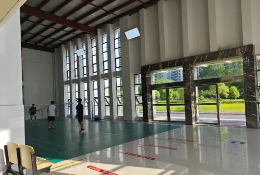 学校