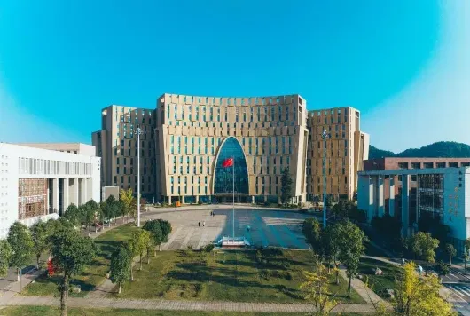 学校