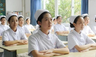 学校