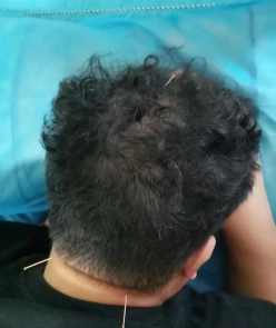 位于