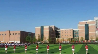 中等专业学校