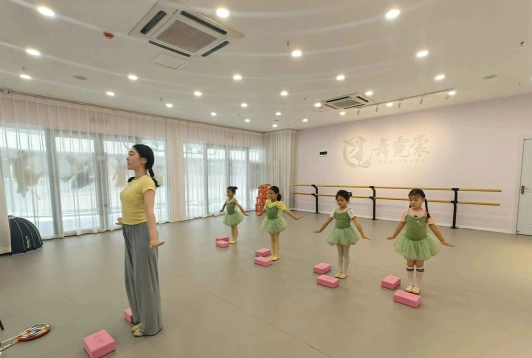 舞蹈学校